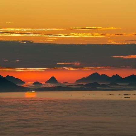 Skata Boutique Hotel Henningsvær Eksteriør bilde