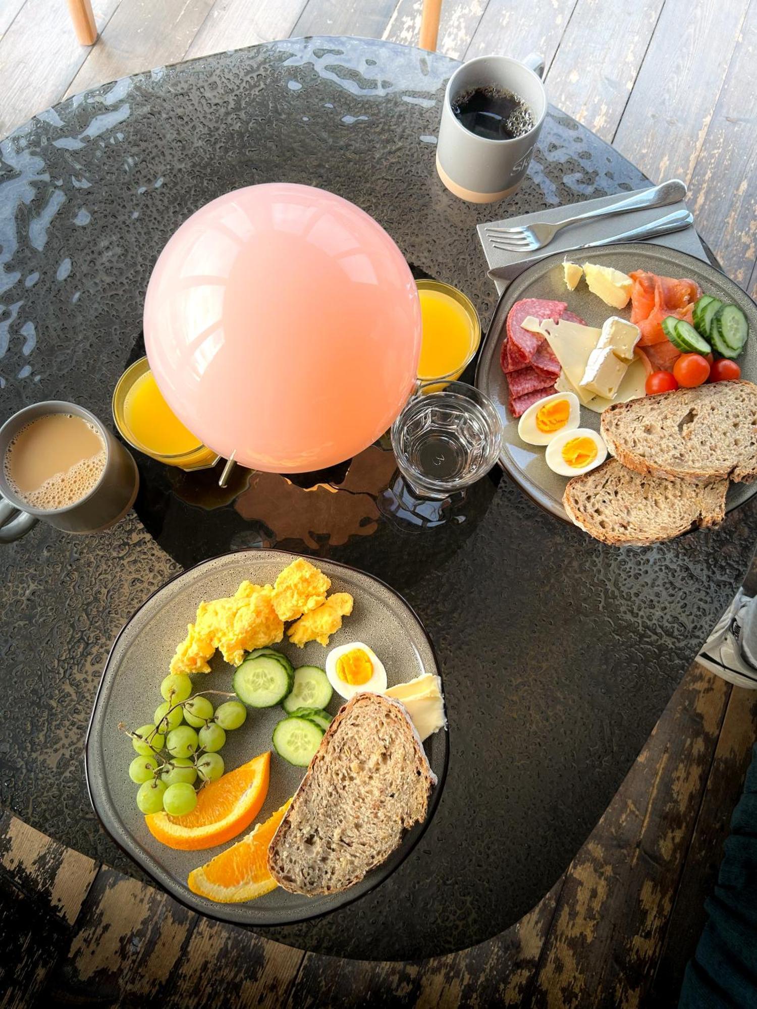 Skata Boutique Hotel Henningsvær Eksteriør bilde