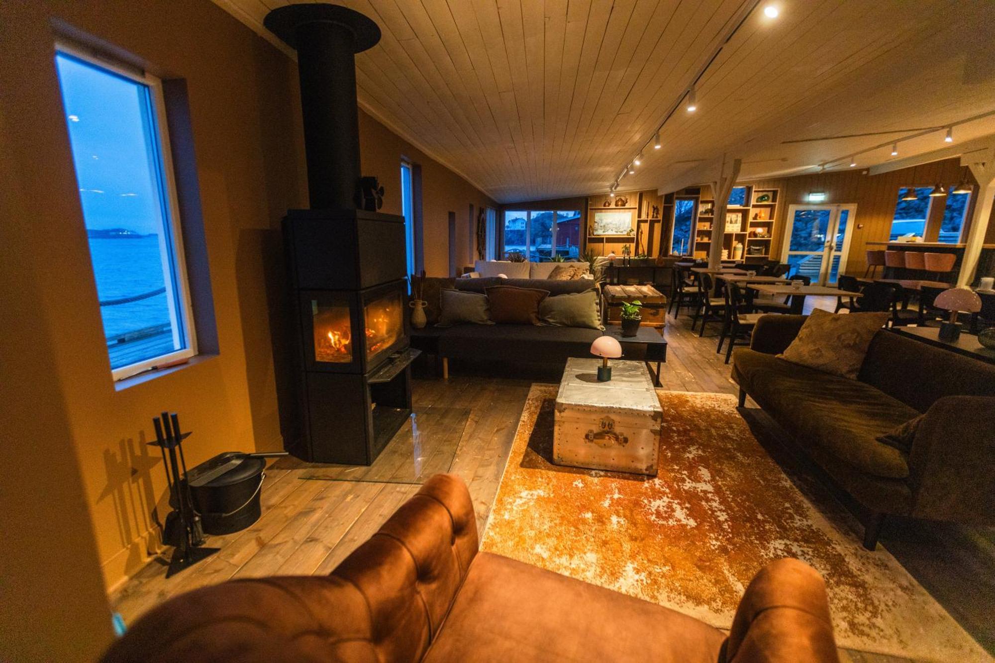 Skata Boutique Hotel Henningsvær Eksteriør bilde
