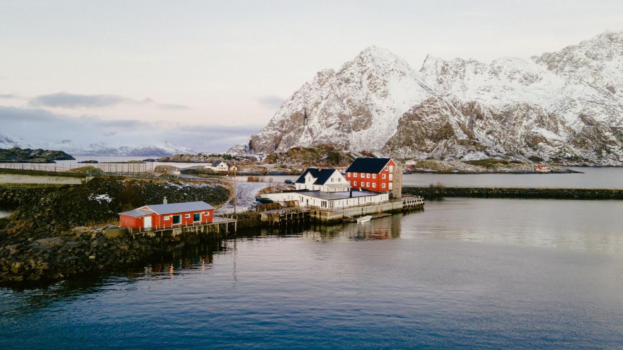 Skata Boutique Hotel Henningsvær Eksteriør bilde